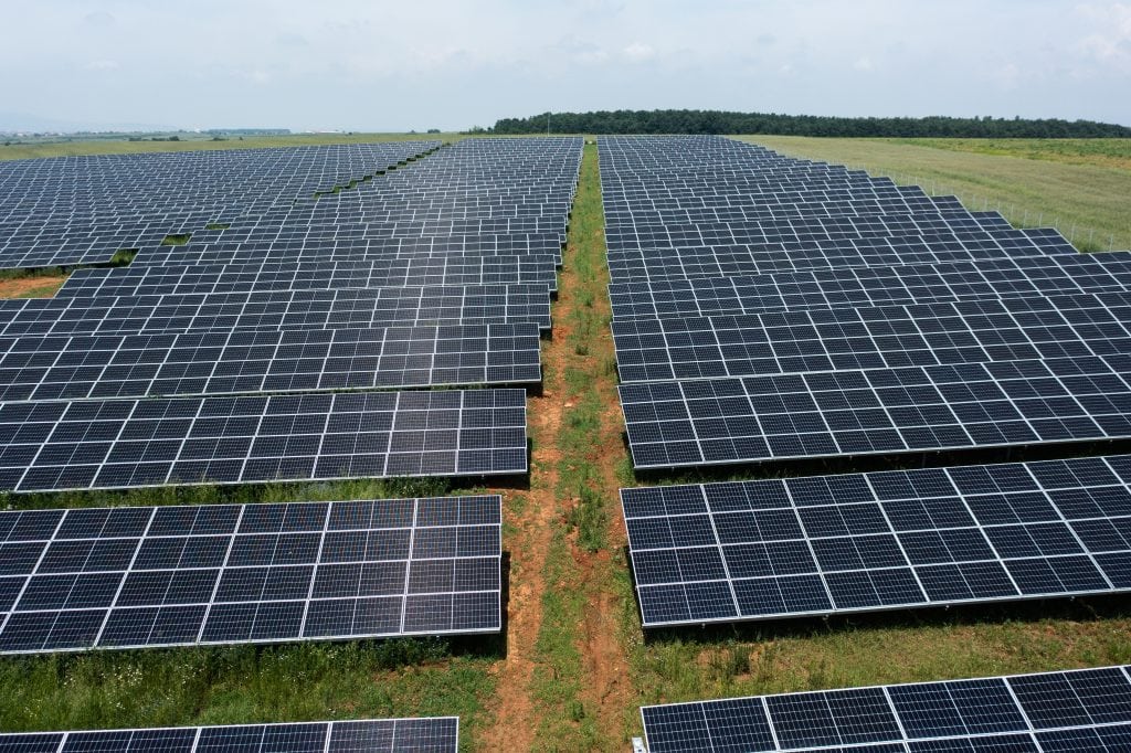 In Kosovo viel Grünes - ProCredit Bank eröffnet ersten Photovoltaik-Park 2